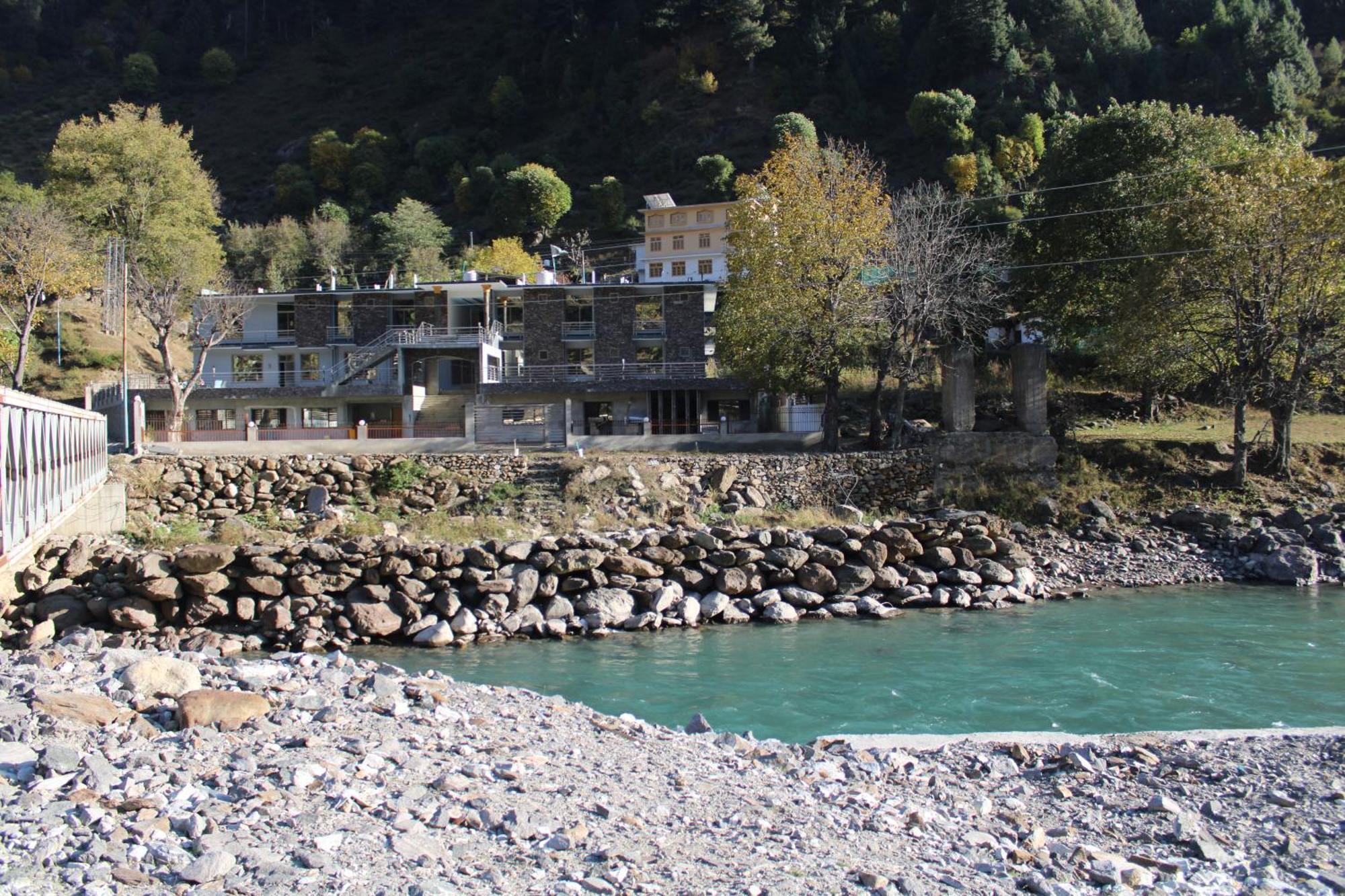 River Garden Hotel And Resort Naran Dış mekan fotoğraf