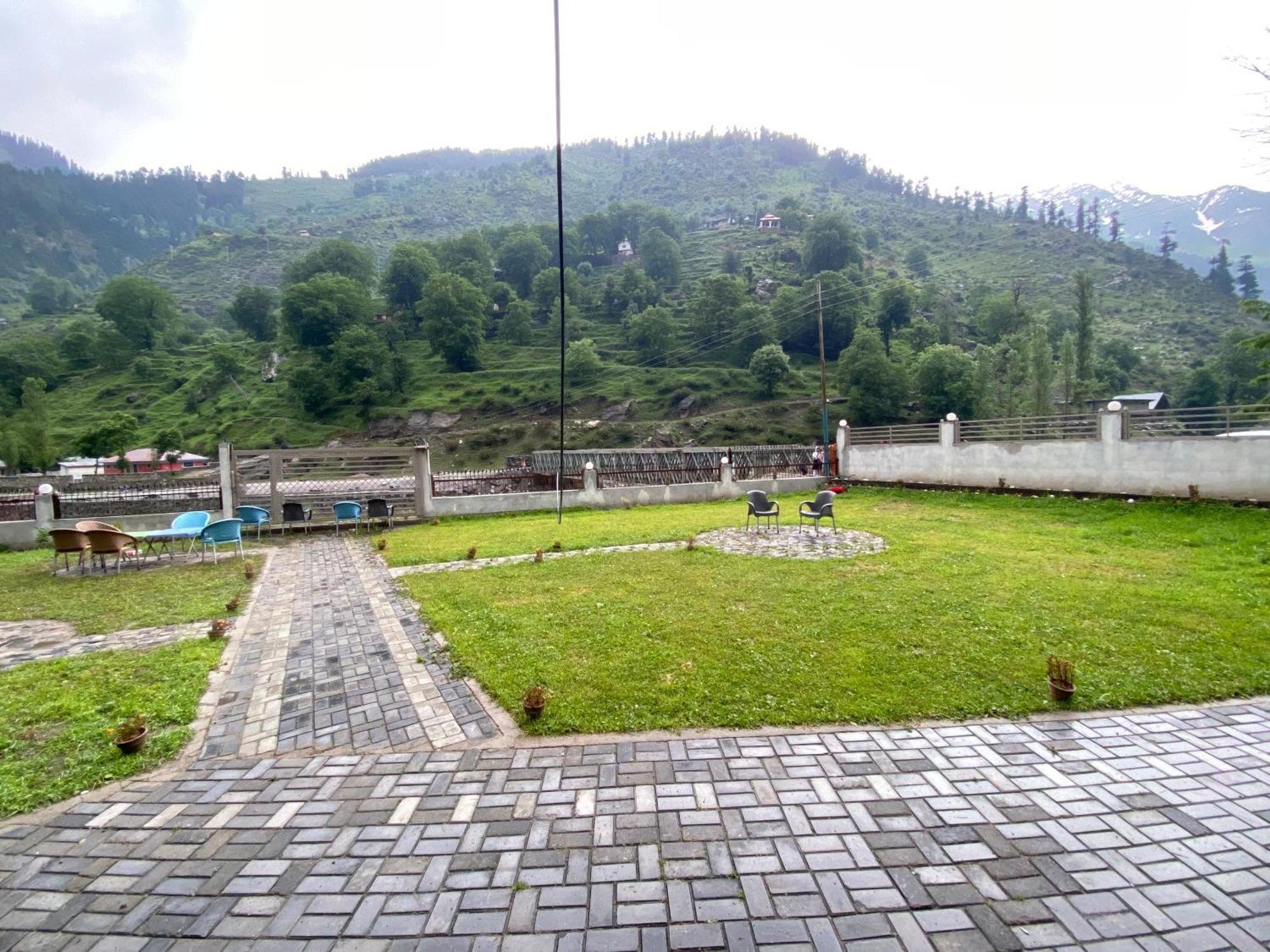 River Garden Hotel And Resort Naran Dış mekan fotoğraf